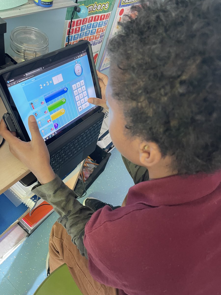 MiaMya99's tweet photo. #worldmathsday2023  @CWHarrisES @dcpublicschools Today my 4th graders participated in World Maths Day and competed in activities against children across the world. #funtimes https://t.co/NOT0bRQyM8