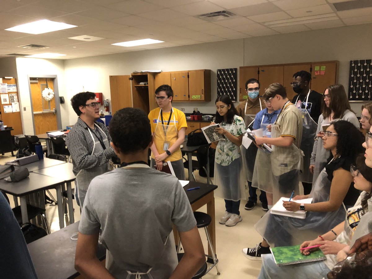 A little silver nitrate in the chemistry lab today with Mr. Solano. <a href="/HCCPHSprincipal/">HCCPHS Principal</a> <a href="/hccphsap/">Dan Horton</a> <a href="/mjuanita05/">Juanita Delgado</a> <a href="/Natalie19730000/">Natalie jones</a> <a href="/DrChapmanCISD/">Dr. John E. Chapman III - Comal ISD Superintendent</a> <a href="/ComalCurriculum/">Taylor Keller</a>