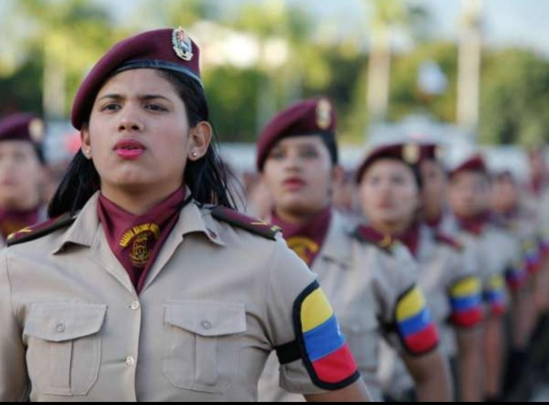 cmdte61's tweet image. #8Mar #ChávezFeminista 
Nuestra Gloriosa GNB cuenta con mujeres  excepcionales y valientes, comprometidas con nuestro pueblo  venezolano 🇻🇪