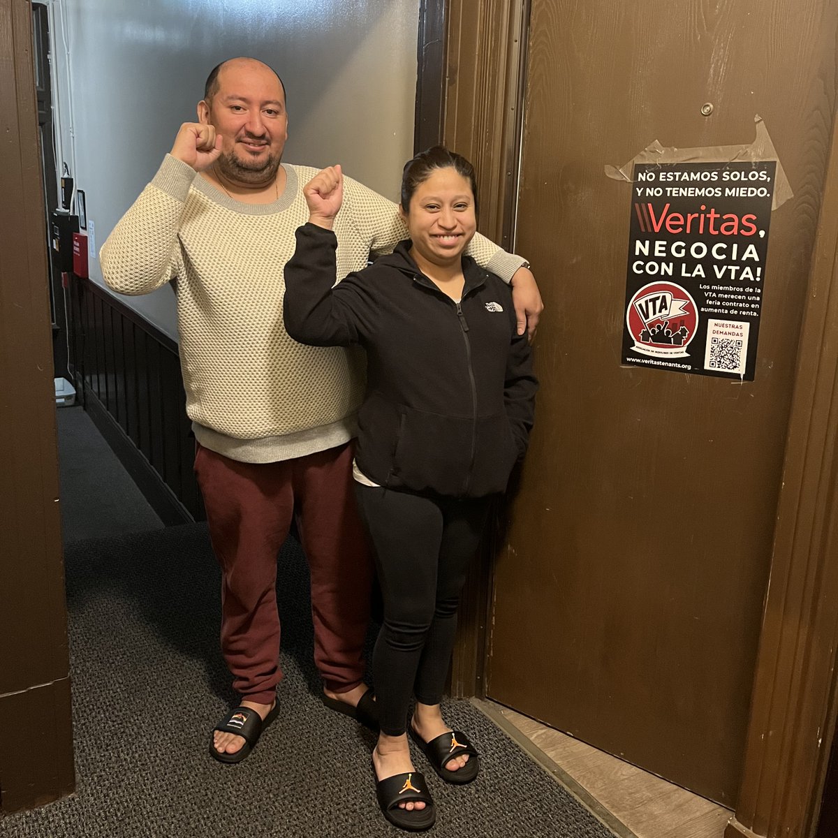 Eviction Alert‼️: Luis, Sandra, & their kids Eduardo (12) & Mia (3) are fighting an eviction by Veritas Investments for COVID-related rent debt.

“The only thing I can see in my mind is coming home & finding a big lock on my door,' said Luis. 🧵⬇️ #StopEvictions @HillaryRonen