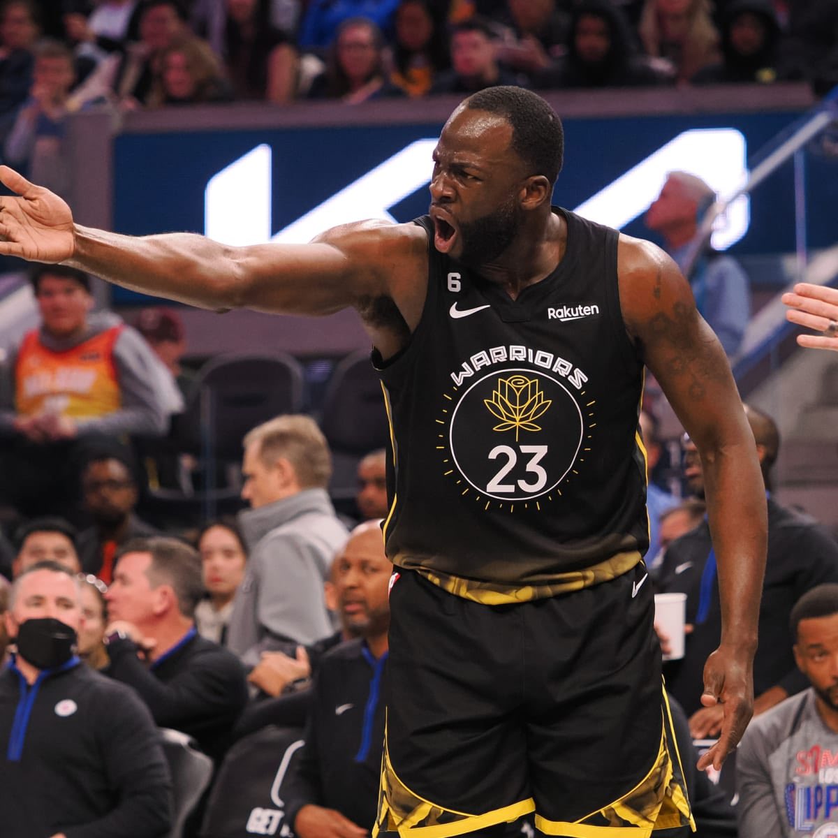 LegionHoops's tweet photo. Draymond Green on Dillon Brooks:

“If you ever wonder why the Memphis Grizzlies is not ready to compete for a championship, look no further than this idiot right here. They’re actually depending on this guy to help them win a championship.”

👀🍿 https://t.co/yV0W7wTP1W