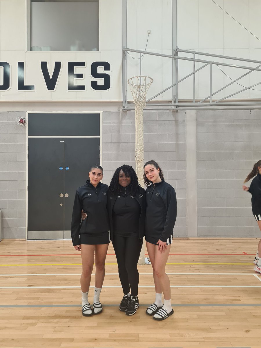 Another great day @GDSTselect netball squad.   Its nice to be assistant coach an opportunity to step back &amp; learn from <a href="/Di/">He Di</a> AC  <a href="/Amo/">Alyssa</a> HC always a great experience for me 🥰 . We had a  great game v U17 talented squad <a href="/MavericksNpl/">Mavericks NPL</a>