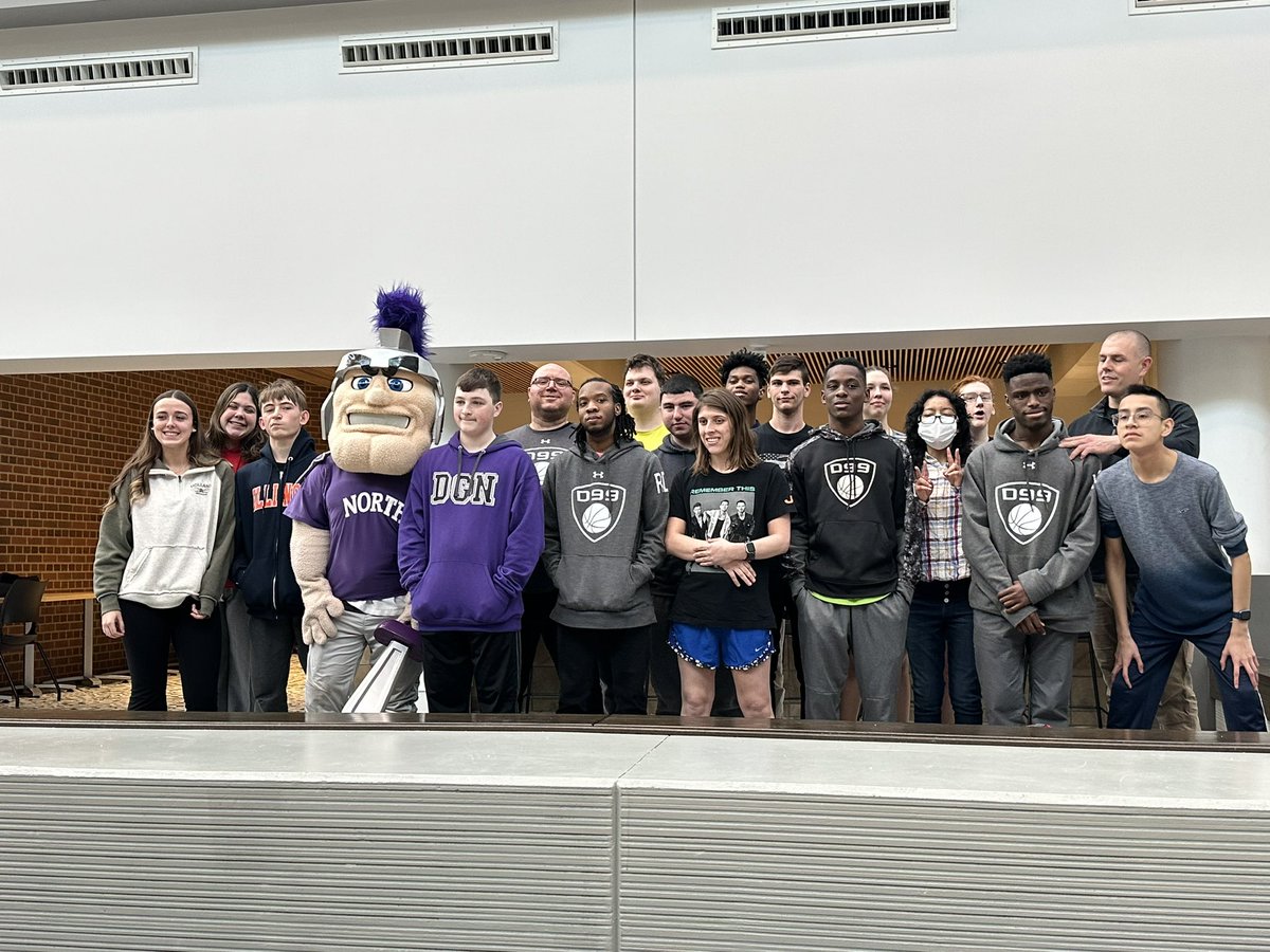 D99Hoops's tweet image. Had a great send off at @DownersNorth today for team 1 and 2!