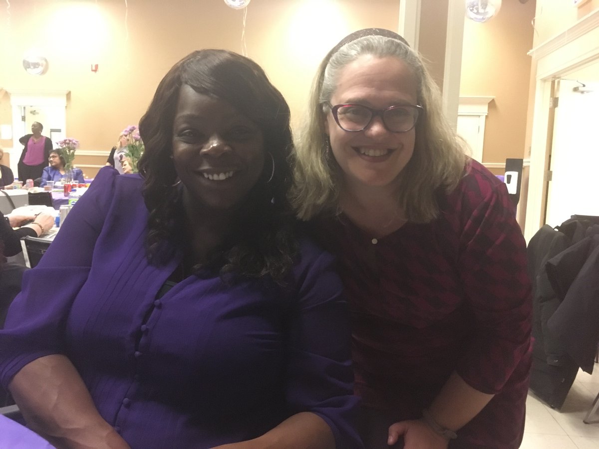 MsSirianni tweet media