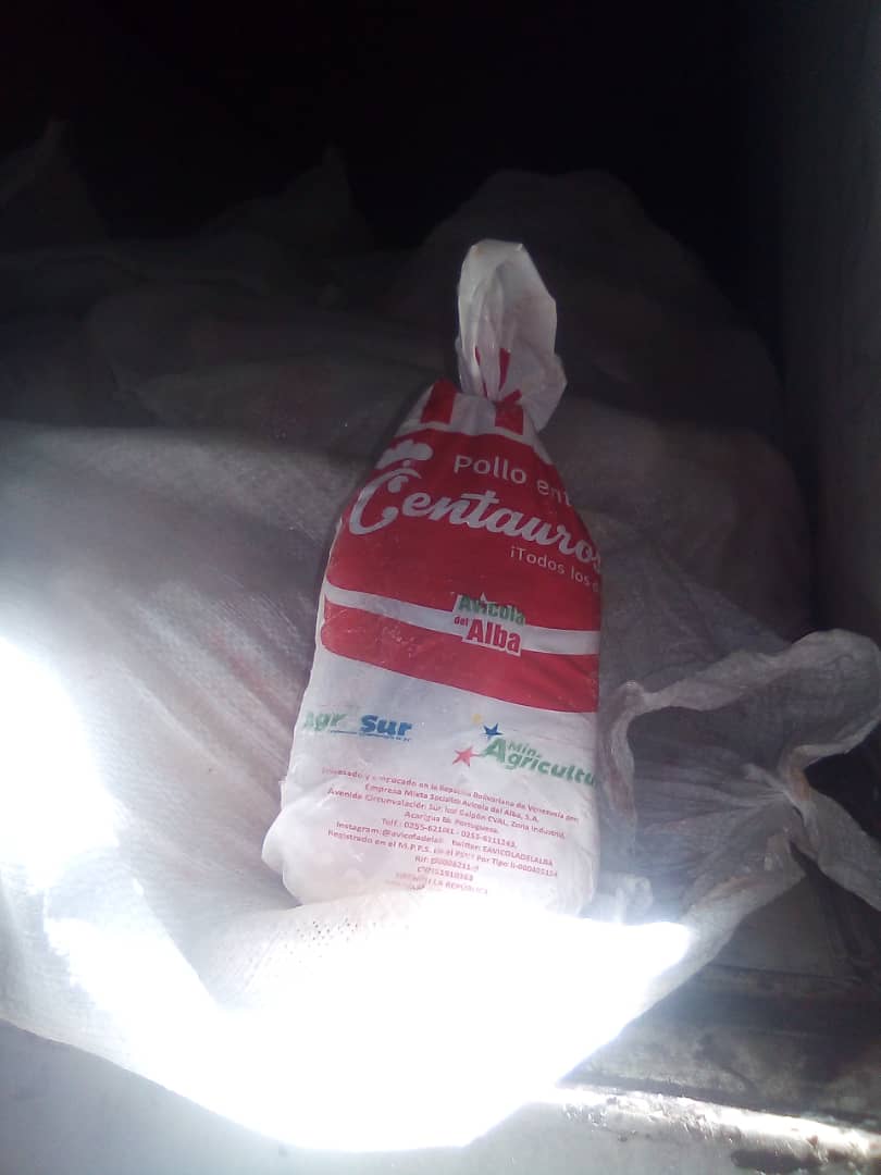 #DeltaAmacuro | Recepción de 5 TM de proteína animal por parte de <a href="/MercalOficial/">Mercal Oficial</a>, que serán destinadas a <a href="/FundaproalO/">Fundación Programa de Alimentos Estratégicos</a> para ser distribuidas a las Casas de Alimentación de la entidad.

#AlimentarEsVencer 
#ChávezFeminista