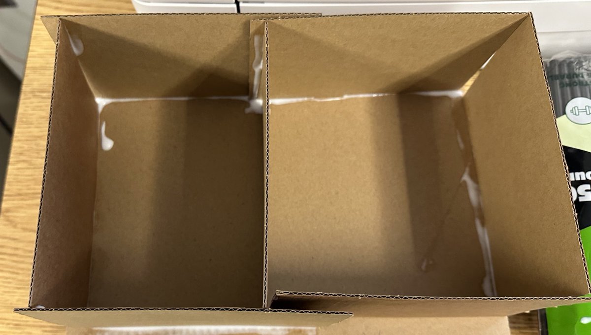 arianakhern's tweet image. My elective class started to build a House Circuit Model today. Ss had to complete 2 #SketchandTell to show &amp;amp; explain their build process. 
Criteria: 2 rooms, rooms must be decorated to show function (kitchen, bedroom, etc), 1 series circuit, 1 parallel circuit #EDUProtocols