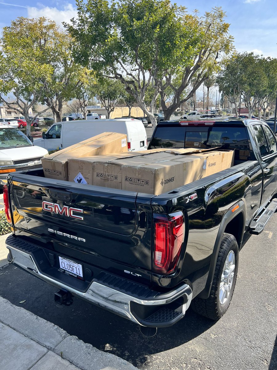 ycjusdes's tweet photo. We couldn’t be more grateful to receive a truckload of new guitars for our @yucaipahigh musicians! Huge thank you to @santaclaus.inc for supporting the joy of music🙌🏻❤️. Can’t wait to hear our students play! @sbcountyschools @cherinabetters @drjaime_anderson @calibinks1 #thankyou https://t.co/sUJLuE8vc7