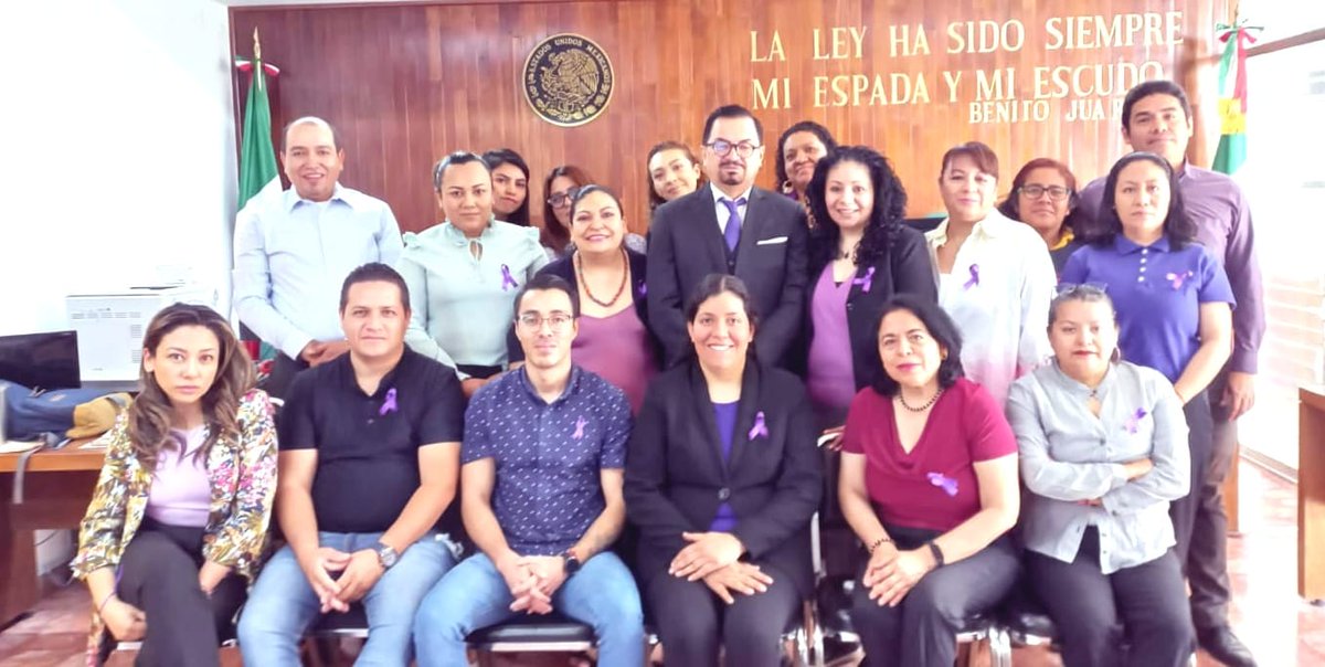 TAgrarios's tweet photo. ¡Hoy #TUA13 con sede en Guadalajara, #Jalisco, se suma al Día Internacional de la Mujer!

Reconocemos la labor y lucha de todas las mujeres, especialmente de aquellas que han dedicado su vida al campo y a la agricultura. ¡Sigamos trabajando juntos por la igualdad de género!

#8M https://t.co/9wS64P4ASW