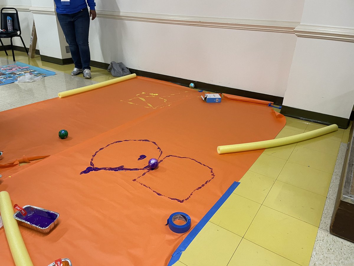 Teachnmomma's tweet image. Such a fun day @GRAETCorg learning some new things to take back to @PinchbeckESRays! #EdTechRVA2023 @HCPS_Innovates