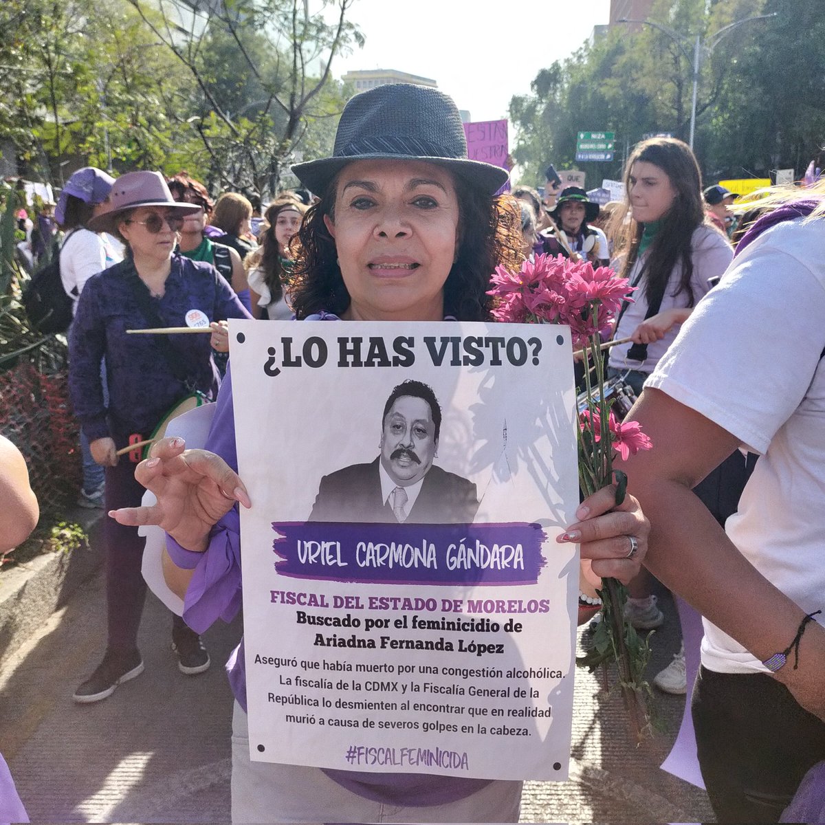 PatriciaAlfaro's tweet photo. Desde la marcha.
Por ti, por mi, por nosotras.
#8M #RedFemMx https://t.co/JsZxpF1jnA