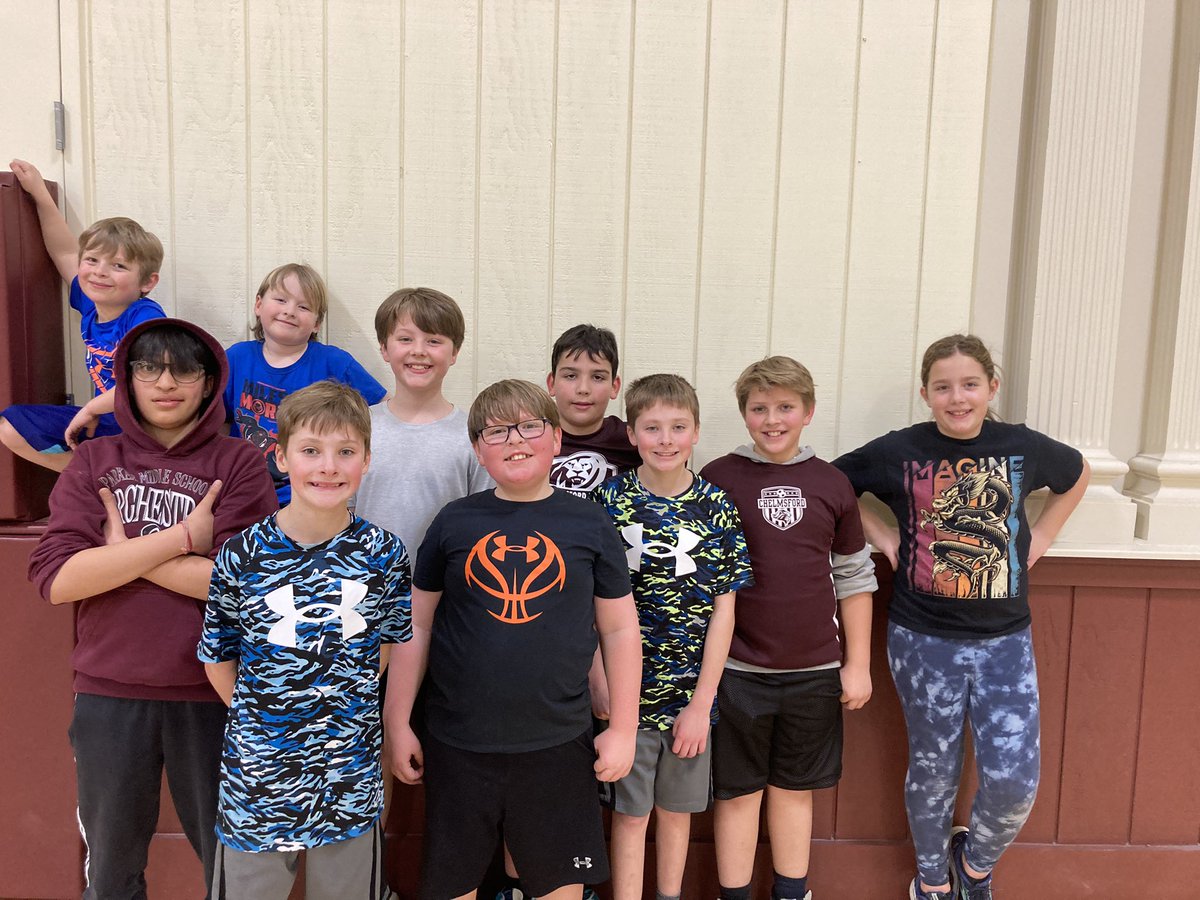 💥 introducing your inaugural Chelmsford Youth Rugby teams - save a few (Connor/Denis/Mags/Josh we’ll see you next practice)!! This is the #riseofrugby in Mass!! Still time to join our winter training sessions - contact me for info. #lionhearted