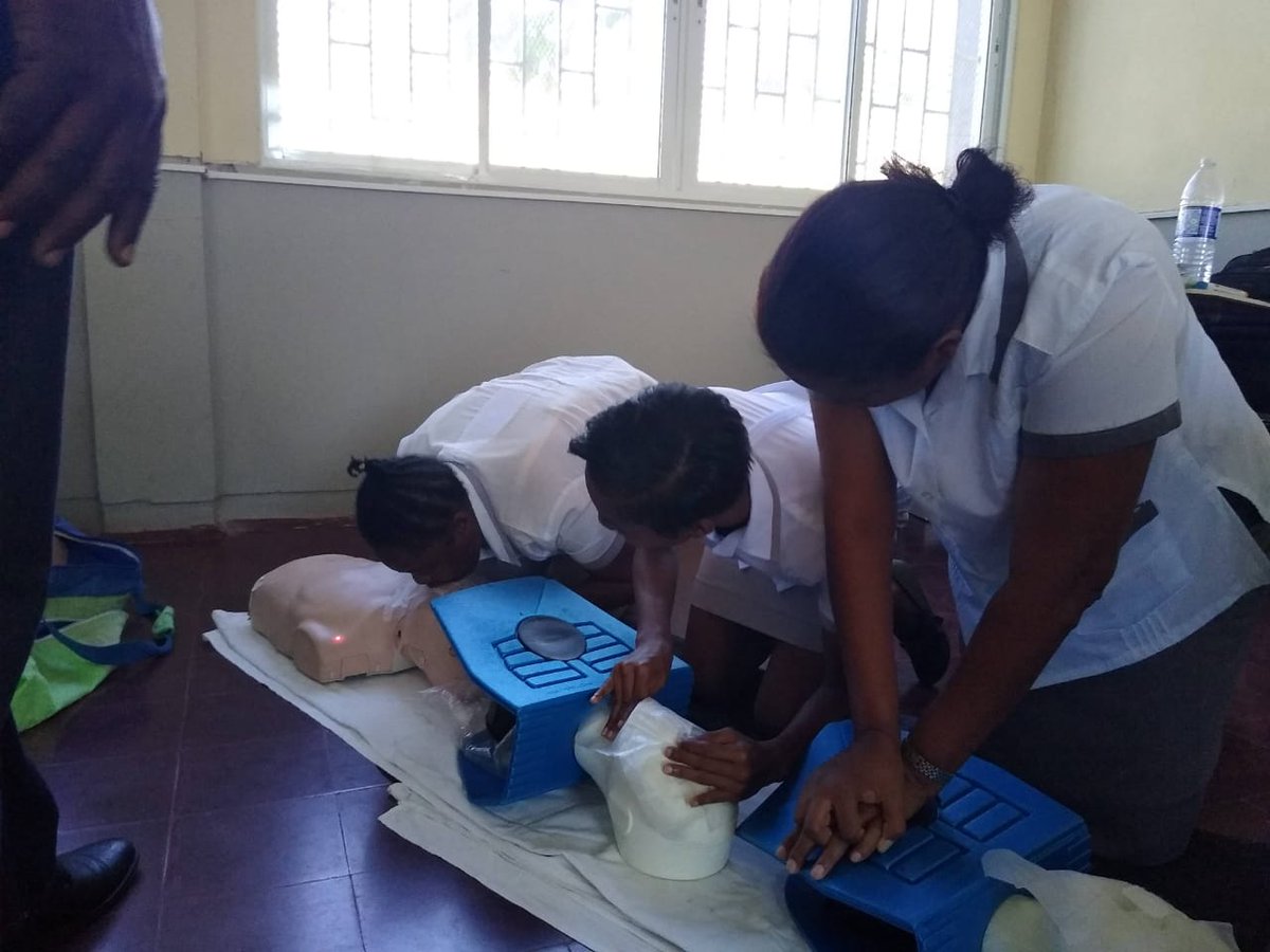java_m's tweet image. DA students of the College of Oral Health Science, UTech, Ja in First Aid &amp;amp; CPR training conducted by Mr. Delroy Richards of E-Fast (Emergency First Aid &amp;amp; Training).