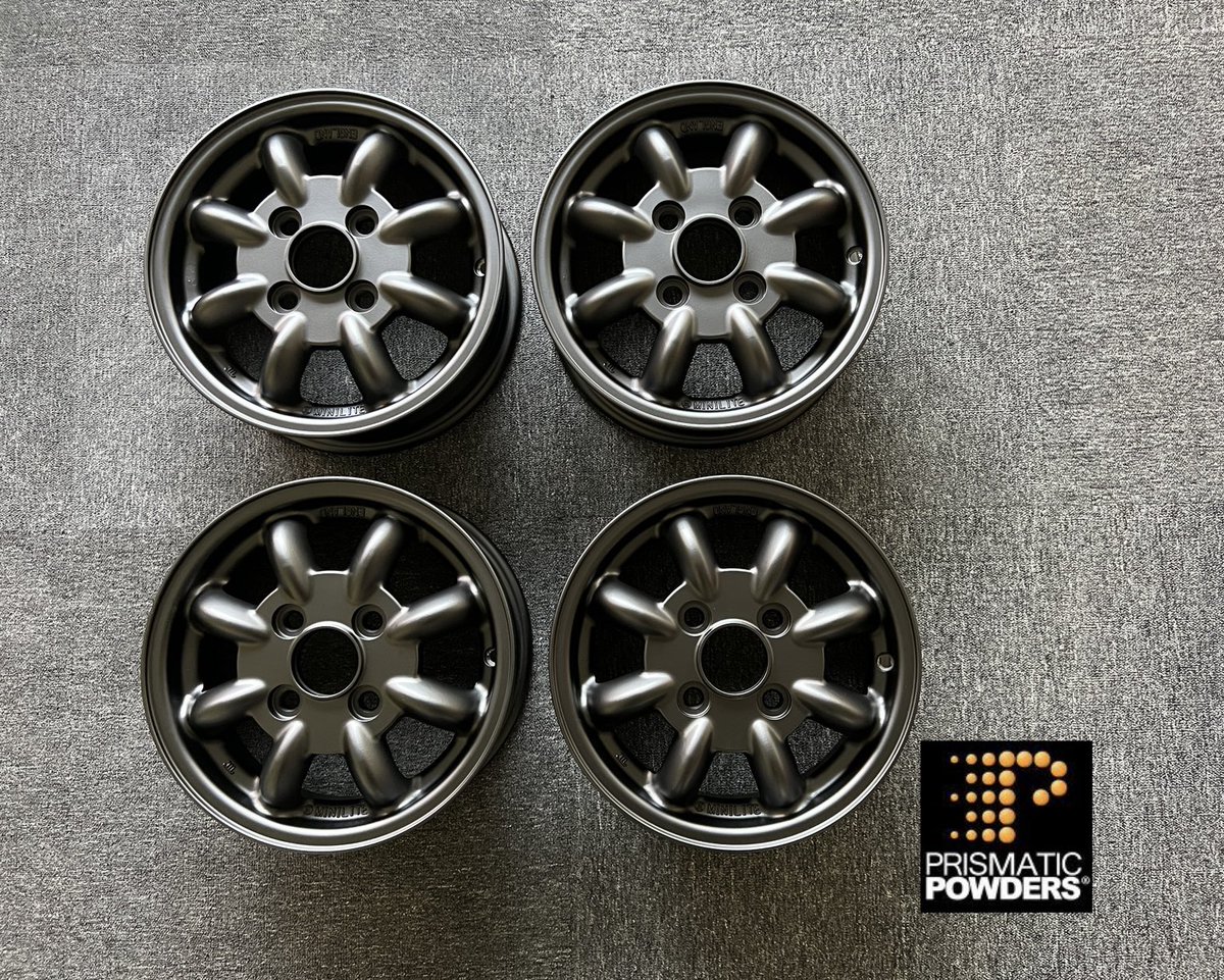 rt_base67's tweet photo. #prismaticpowders
#flatterblack
#ミニライトホイール
#minilite https://t.co/aLBodgO0bB