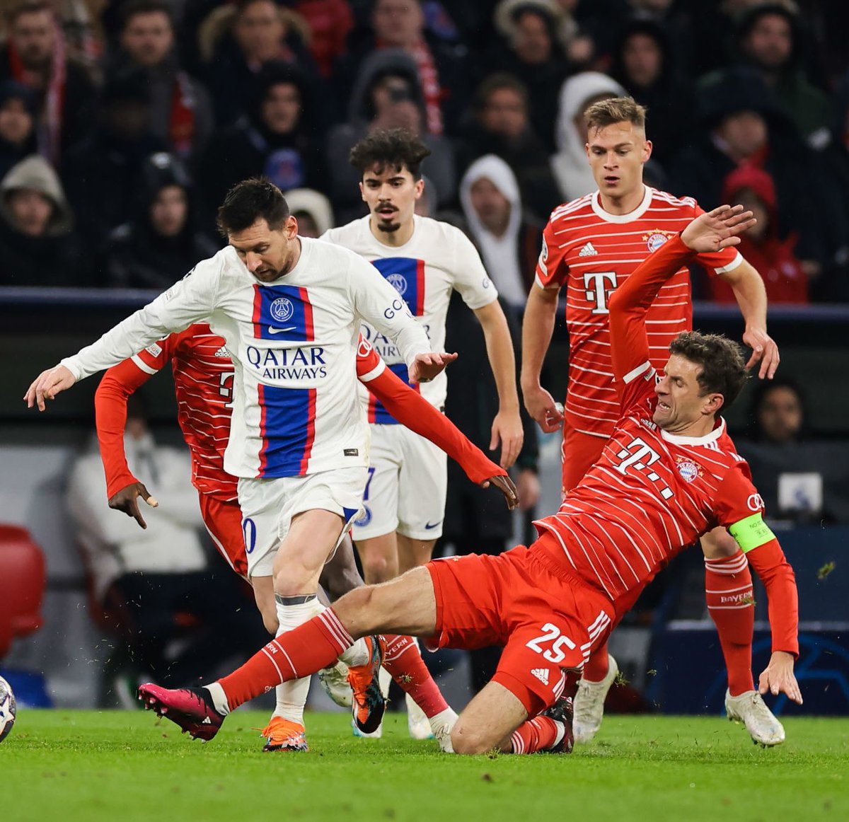 ActuFoot_'s tweet image. Thomas Müller : « Contre Messi, ça se passe toujours très bien à tous les niveaux en termes de résultats. En club, Cristiano Ronaldo était notre problème quand on affrontait le Real Madrid. »

(@georg_holzner)