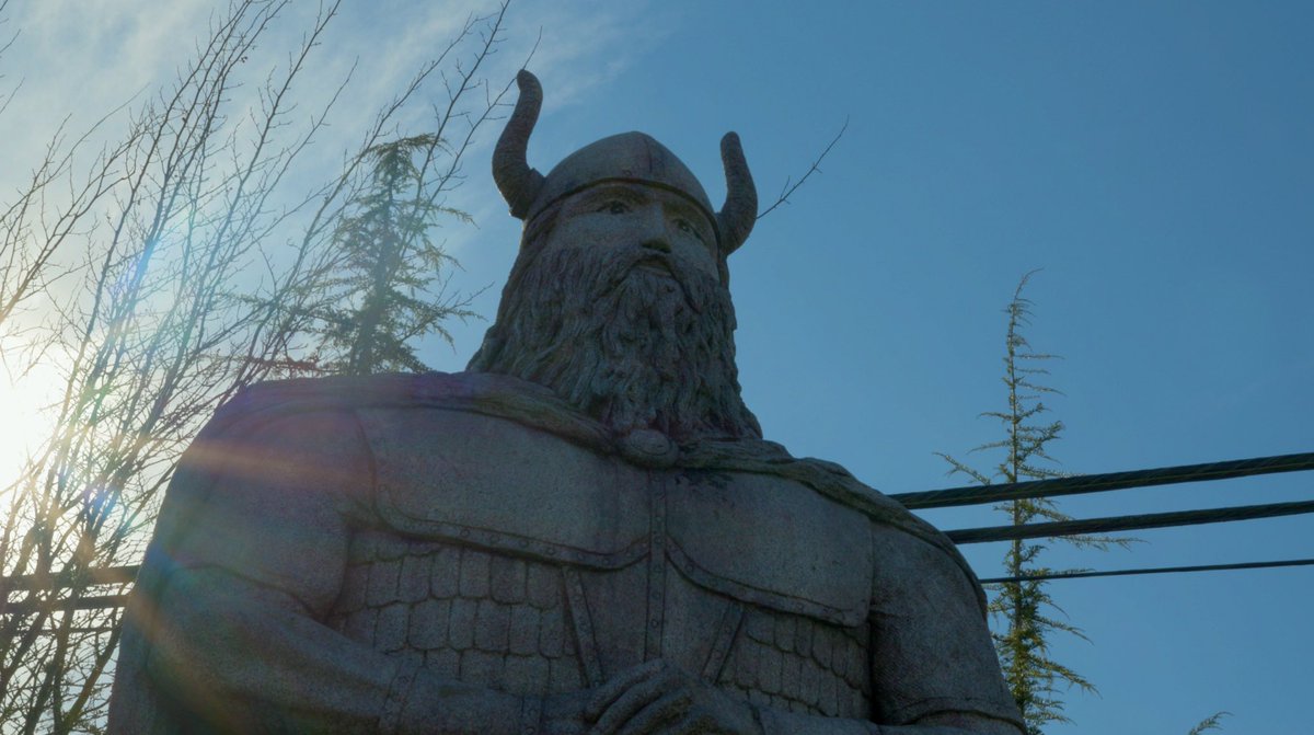 noclipvideo's tweet image. Hello from the Pacific Northwest where we are filming documentaries on Dwarf Fortress &amp;amp; Choo Choo Charles. And apparently plushies.