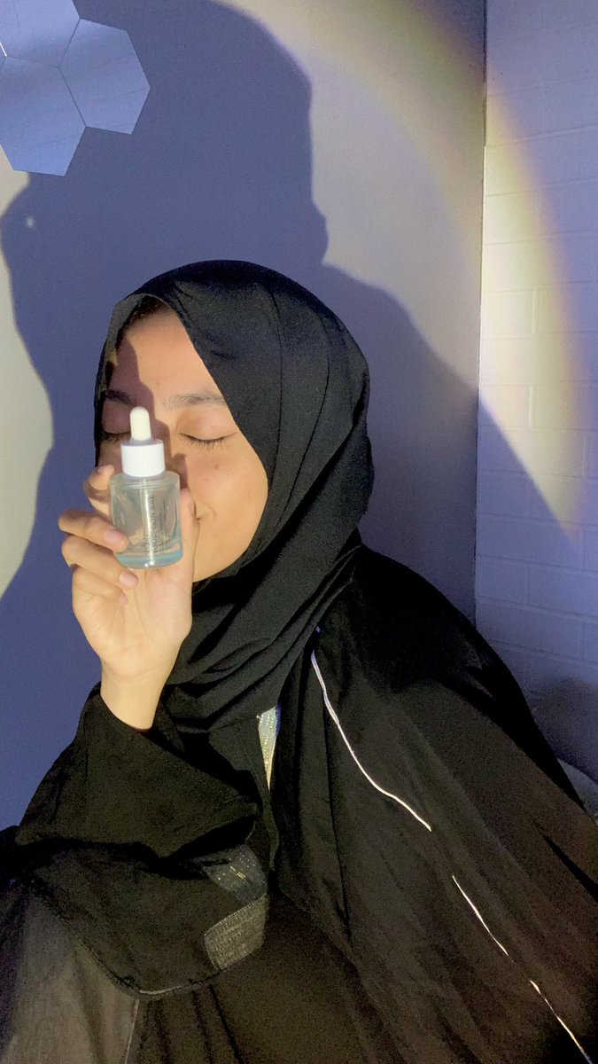 ichmsa's tweet photo. what hyaluronic acid can do to our skin?
Hyaluronic acid ampuh membendung kandungan air di kulit agar terhidrasi dg baik.
Avoskin Ysb hyacross serum ini bisa dipake daily, bisa jg dipake setelah exfo.
#RUBIReviewAvoskin #avoskin #rubicommunity #rubiempoweringwomen #avoskinbeauty https://t.co/E6w3RhQRqx