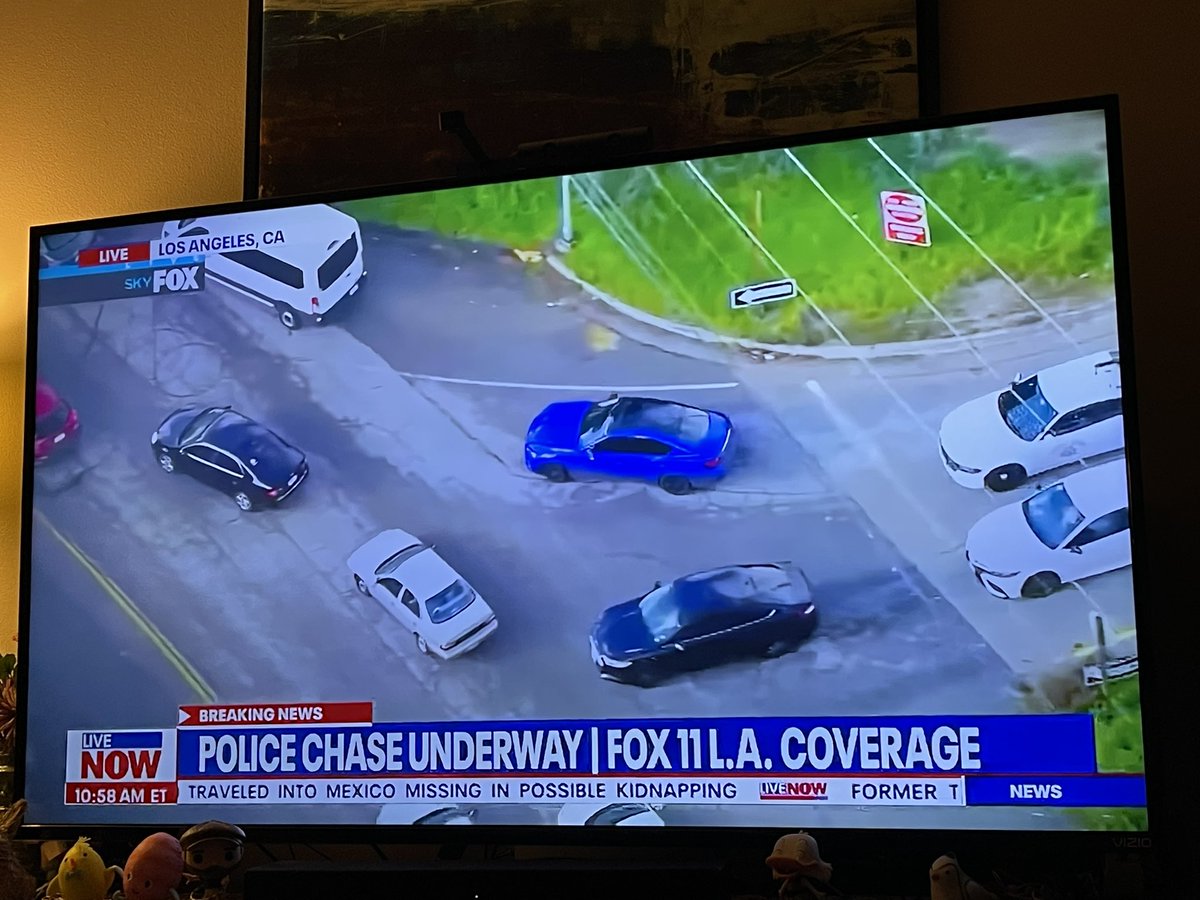 Mario Candelaria on Twitter "Los Angelesarea police car chases are my