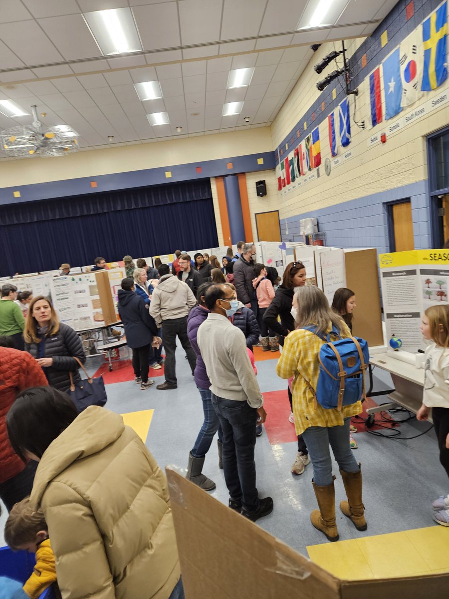 So good to have Pattengill Science Fair in person again to share the amazing work of our students! Thank you @A2BryPatPTO for your support to help make it happen! @A2Pattengill @A2BryPatSchools @A2schools @A2SchoolsSuper