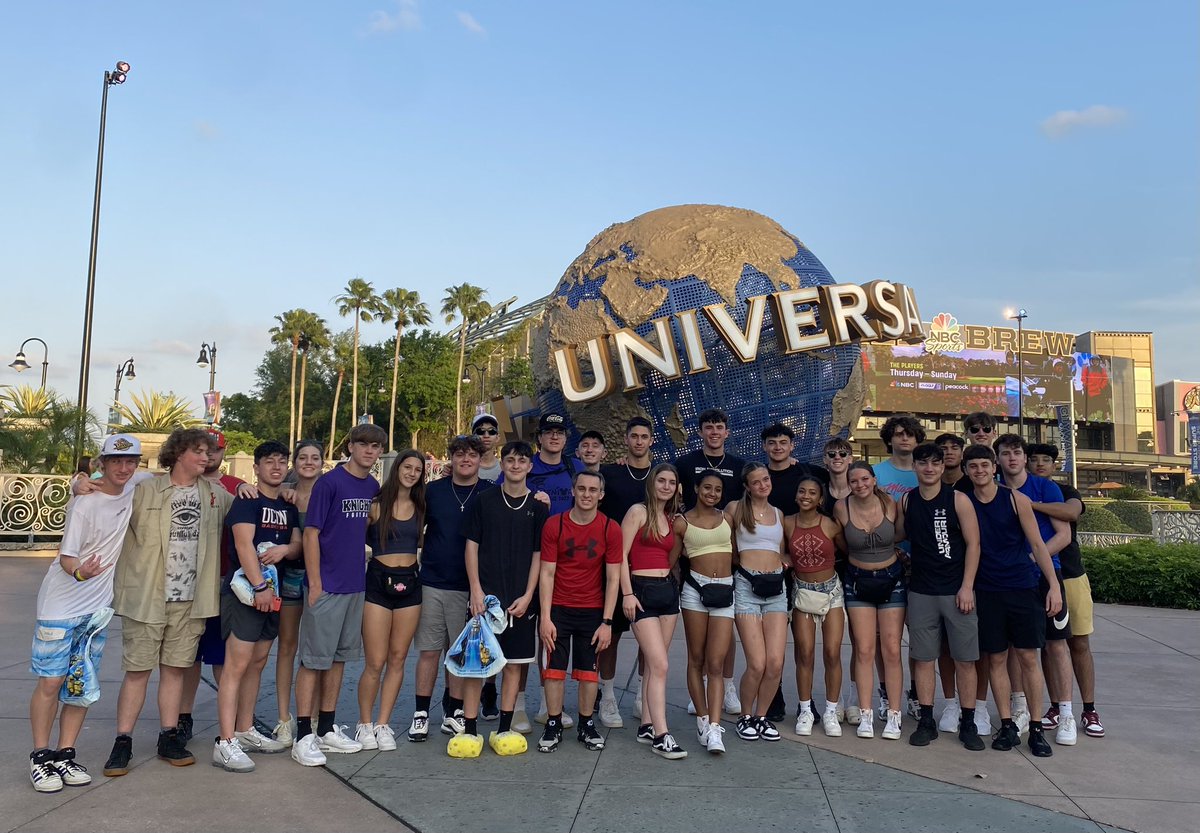 #OBHS does Universal 🥰💜🖤🌎<a href="/OB23DisneyTrip/">OB23DisneyTrip</a>