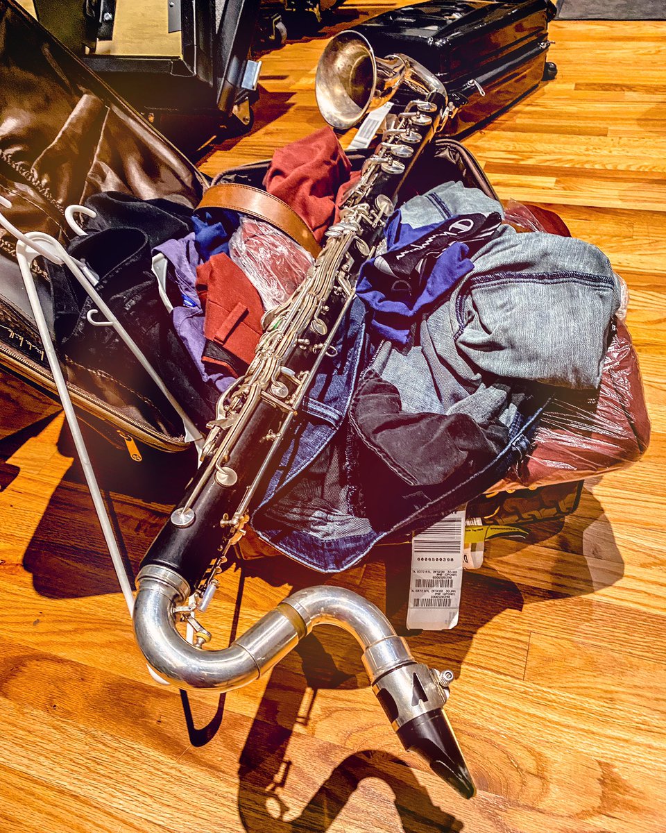 🧳All packed 😅 Tulsa here we come!
#touringmusician #bassclarinet #packingtips #bassclarinetist #morebass #instrumentcases #traveltips #organizedchaos 
#akropolisreedquintet