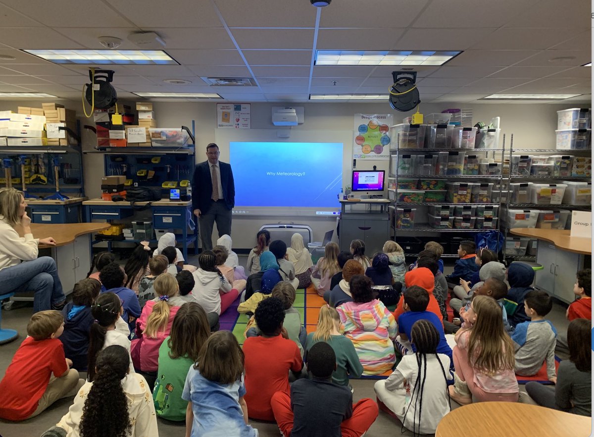 EPPenguins's tweet photo. Thank you to Meteorologist Marshall Stageberg for visiting the second graders and sharing your expertise on all things weather! https://t.co/E13naubfkI