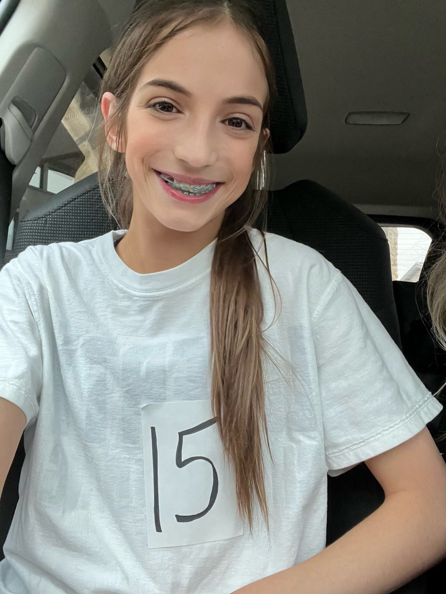 katelyn_laudon's tweet image. Round ✌🏼w/ @LCS__Cheer so beyond blessed #AGAD