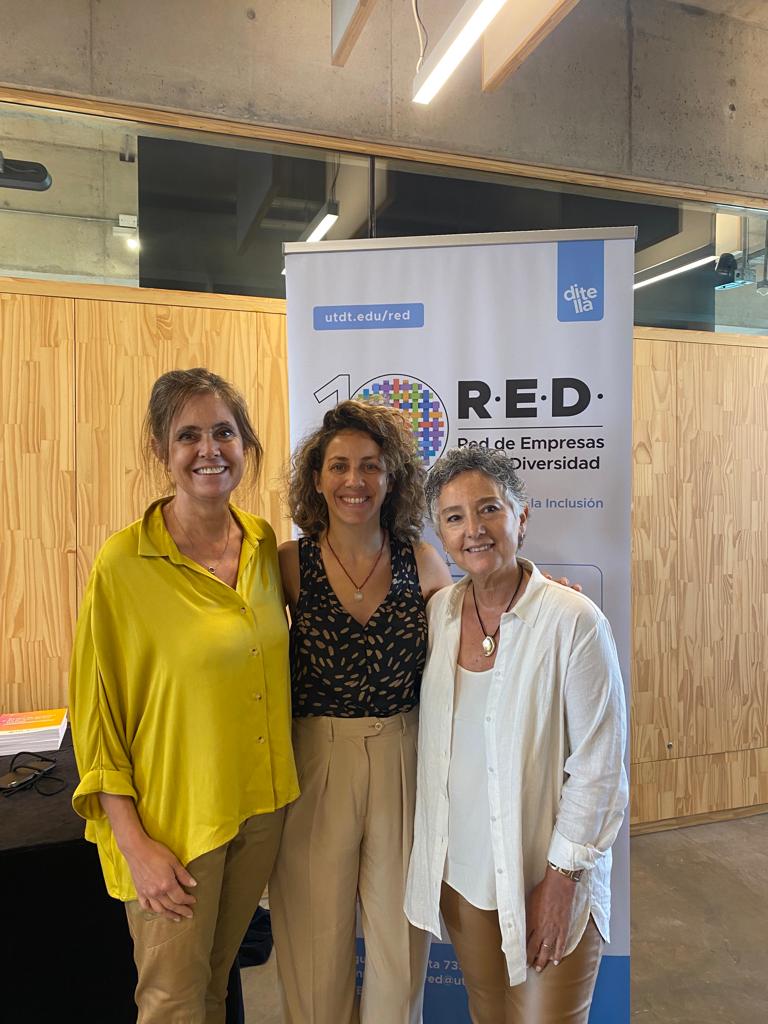 Felicitamos a la <a href="/RED_DiTella/">R.E.D. Di Tella</a>  por el aporte realizado con la publicación del estudio "Redes de mujeres en el mundo del trabajo. Una estrategia para la equidad", publicado por la Red de Empresas por la Diversidad de la Universidad Torcuato Di Tella.