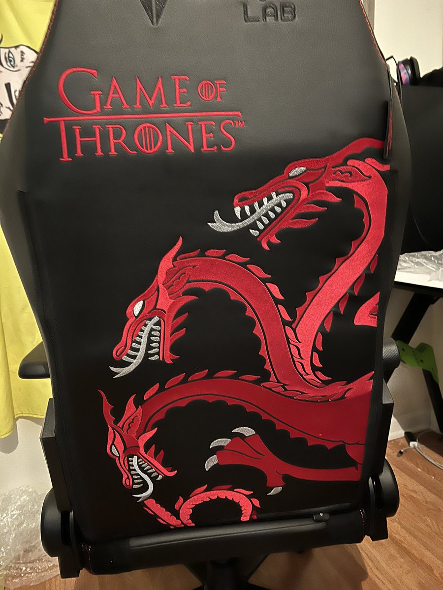 reesebates777's tweet photo. Absolutely love my new chair @secretlabchairs y’all killed it #secretlab https://t.co/E5E15sYc0x