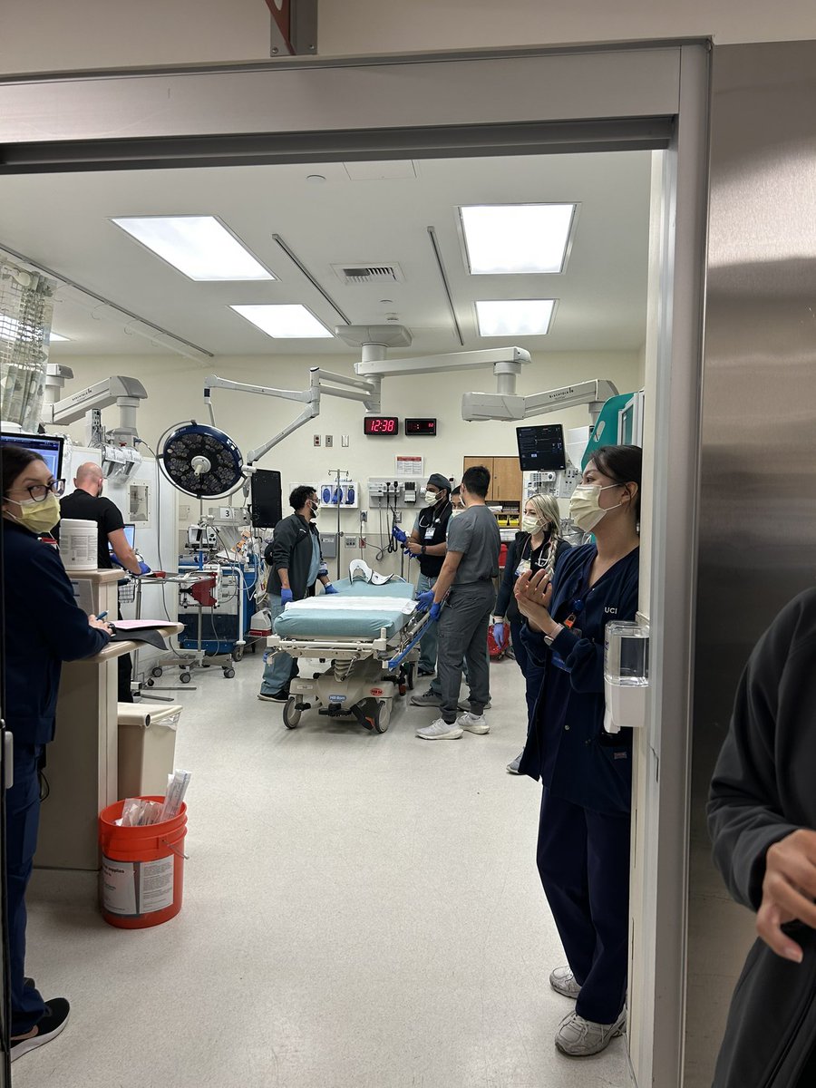 Cristobal Barrios (@surgeononthego) on Twitter photo It does a ❤️ good to see the eager trauma team of med students and residents (and, ok, ED attending😉)ready to deliver expert care to whatever come through the door <a href="/UCIrvineSurgery/">UC Irvine Surgery</a> <a href="/UCIMedSchool/">UC Irvine School of Medicine</a> <a href="/UCI_Trauma/">UCI TRAUMA</a> It does a ❤️ good to see the eager trauma team of med students and residents (and, ok, ED attending😉)ready to deliver expert care to whatever come through the door <a href="/UCIrvineSurgery/">UC Irvine Surgery</a> <a href="/UCIMedSchool/">UC Irvine School of Medicine</a> <a href="/UCI_Trauma/">UCI TRAUMA</a>