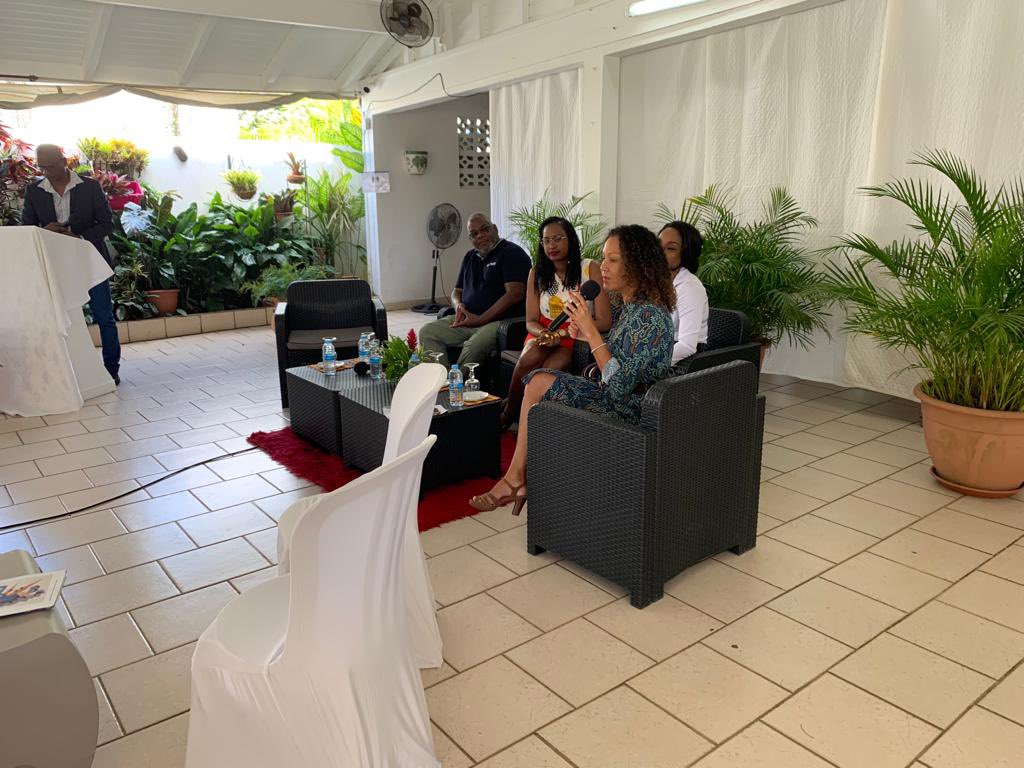 EmmaDahomay's tweet photo. @EDF_Guadeloupe mettait aujourd’hui les femmes à l’honneur à l’occasion de la #journeedesdroitsdelafemme, en organisant un débat sur la thématique « Réussir n’a pas de #genre ». Des échanges, témoignages inspirants et on l’espère des prises de consciences ! https://t.co/9I70oUnkza