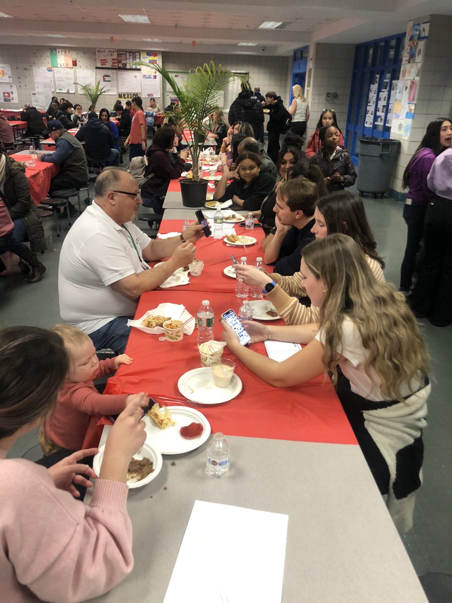 Mr. Pechinsky tweet media