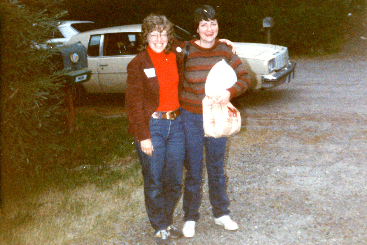 We don’t want to brag, but #womenshistorymonth began with the help of a SSU alumna! Molly Murphy MacGregor (left), who studied at Sonoma State, is now a cofounder of the National Women’s History Alliance.