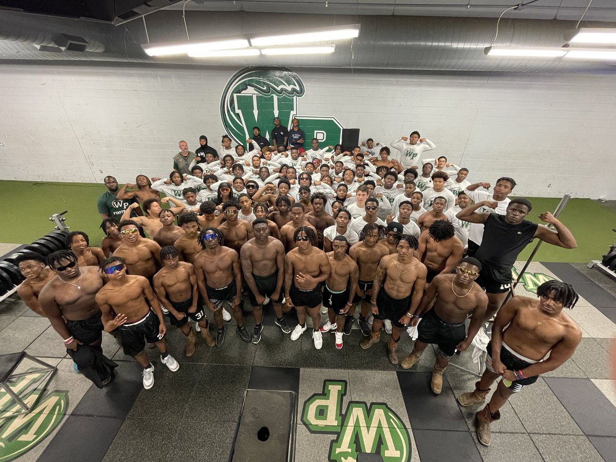 DjBoxSav_'s tweet photo. #WestPointGreenWaves 🌊 Another Successful NightLift In The Books @WP_Athletics 🏆🏆 https://t.co/7xDPFZSI1h