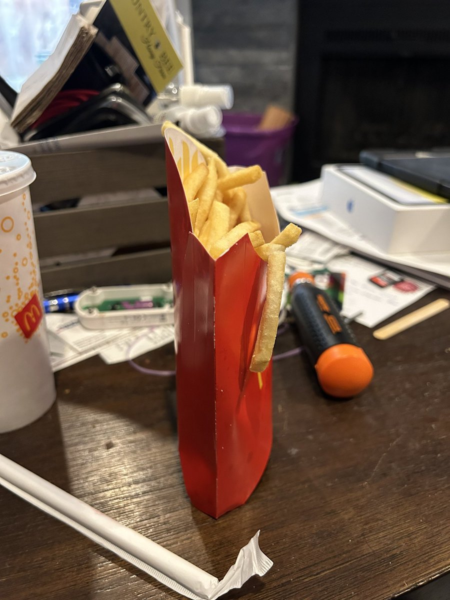 b4vpassat's tweet photo. @McDonaldsCanada since when did #pride not get included in my meal?  #squished fry box means I didn’t get a proper amount and the lack of #ketchup and #mustard makes my #quarterpounder very #disappointing 
#shortchanged #mcdonalds #fries #nothappymeal #nothappy @McDonalds #surrey https://t.co/J0DB9iQODn