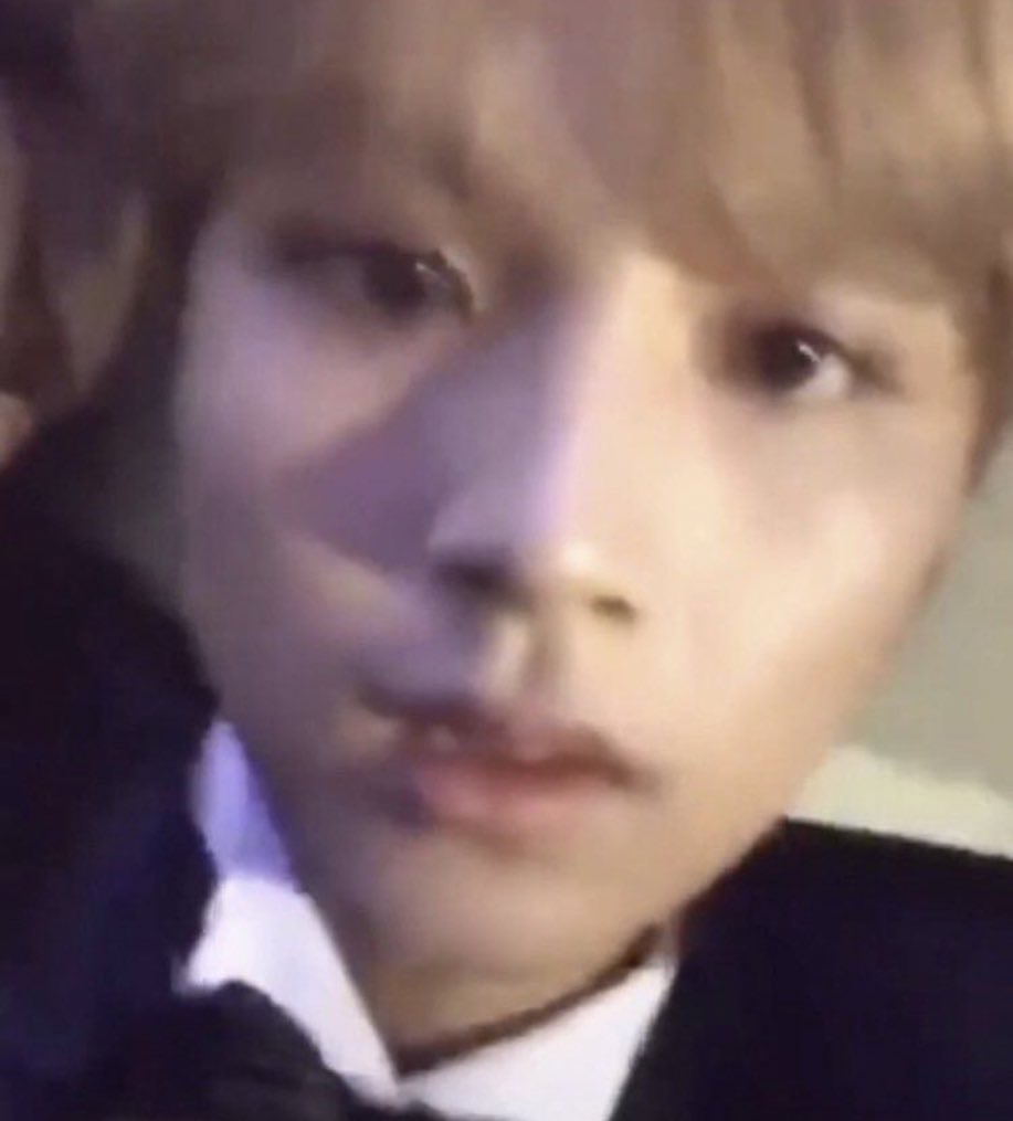 쪼푸 사는 집 간택한 회색냥이 보고시퍼..
얼떨결에 데리고오긴했는데
쪼푸도 너무 어리고
이 고냥이도 너무 어린데
잘 지낼 수 있을까ㅜㅜ
걱정했는데

헤헤..따뜻행..                 헐..대박..이뿌다..