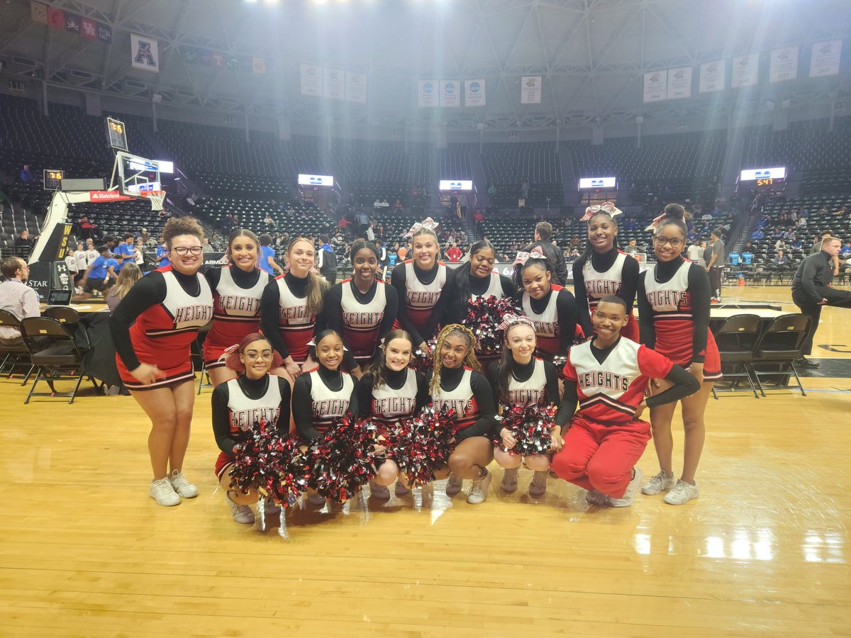 Wichita Heights Cheer tweet media