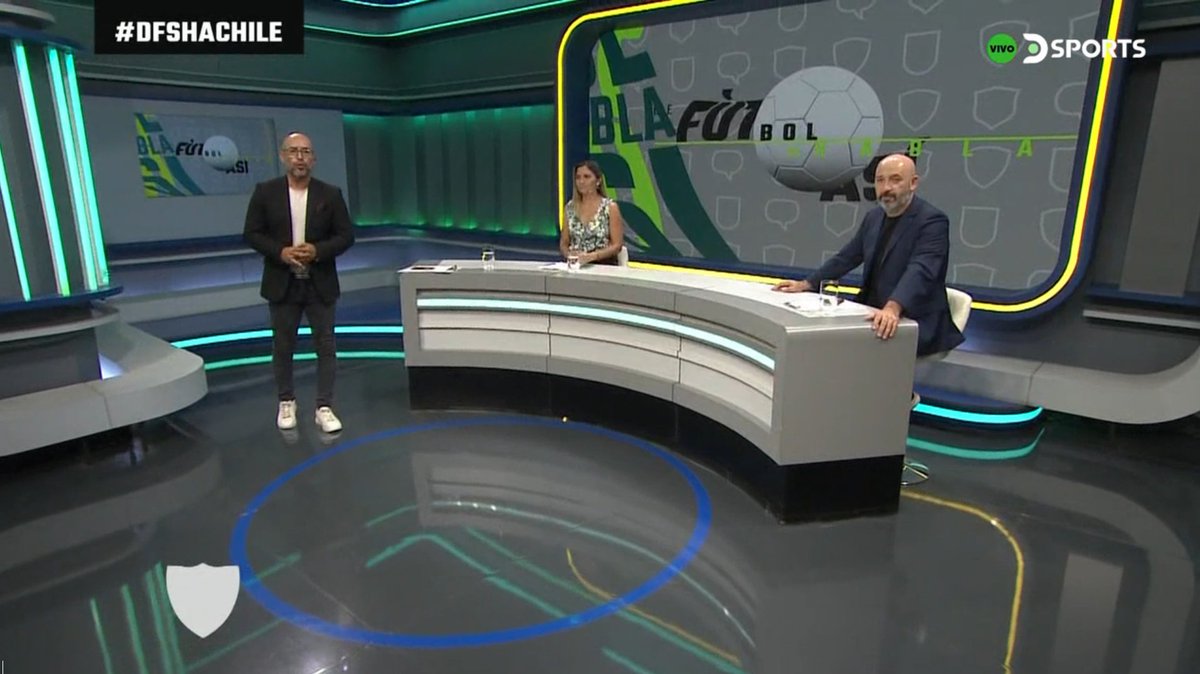DSportsCL's tweet photo. Iniciamos un nuevo programa de De Fútbol Se Habla Así en @DSports 
#DIRECTVCHILE https://t.co/P7KSfDqTLh