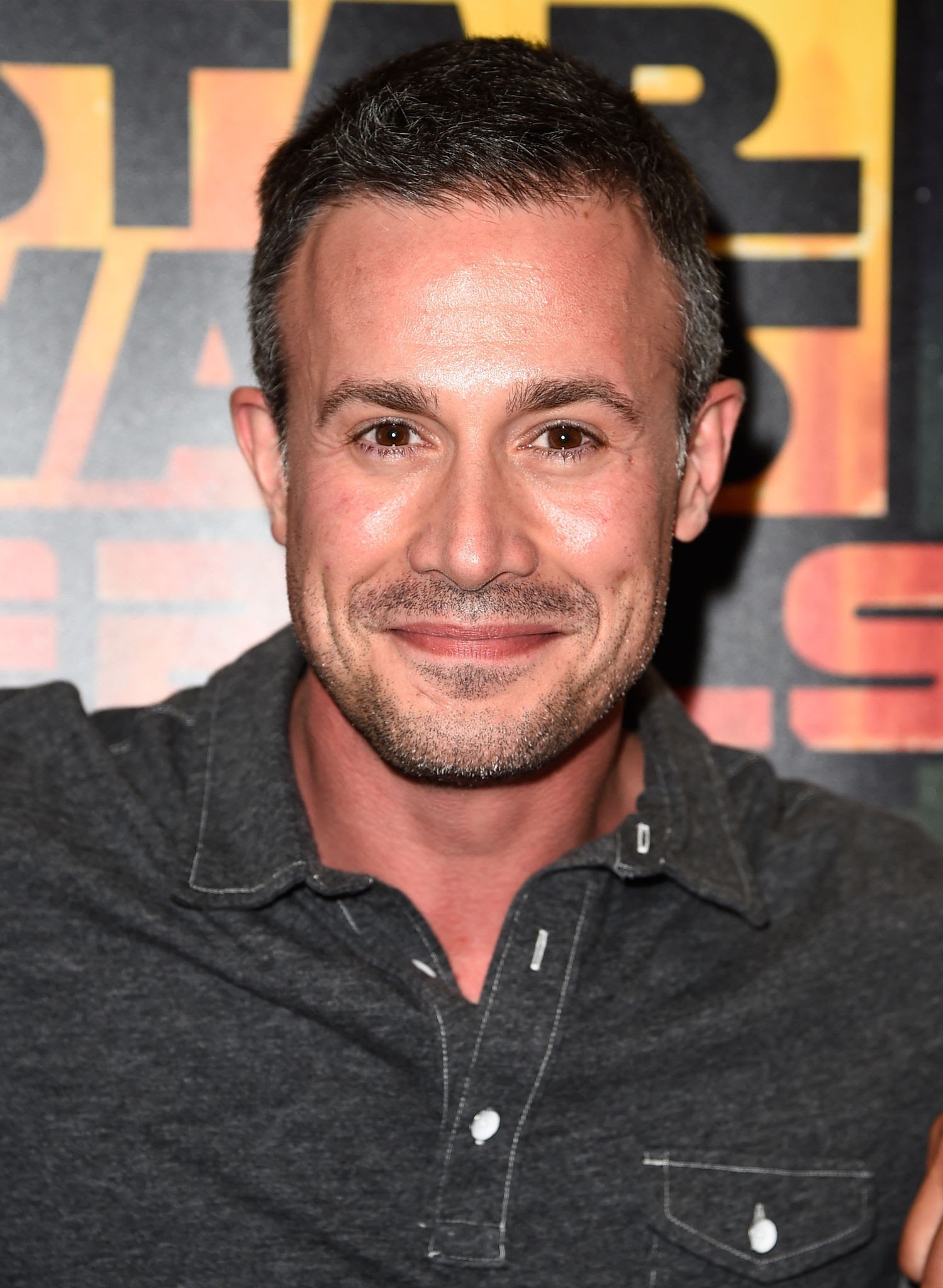 Happy Birthday to Freddie Prinze Jr. 