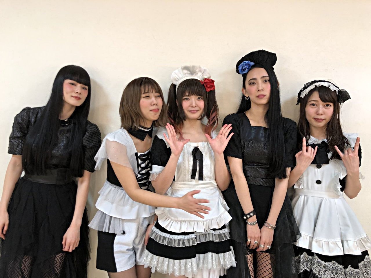 Band-maid 直筆サイン入りトレーディングカード SAIKI Amazon.co.jp: 絶版◇BAND-MAID◇彩姫◇インディーズ時代の直筆