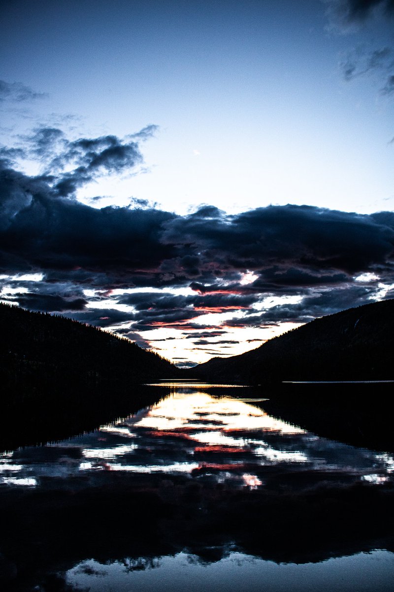HubHub50's tweet photo. @Maxouks Un des plus beau coucher de soleil que j'ai vu de mes propres yeux
J'te laisse deviner le pays si t'es joueur, y a pas mal d'indice 😉
P'tit indice : c'est en Europe https://t.co/lusRLIJgMP