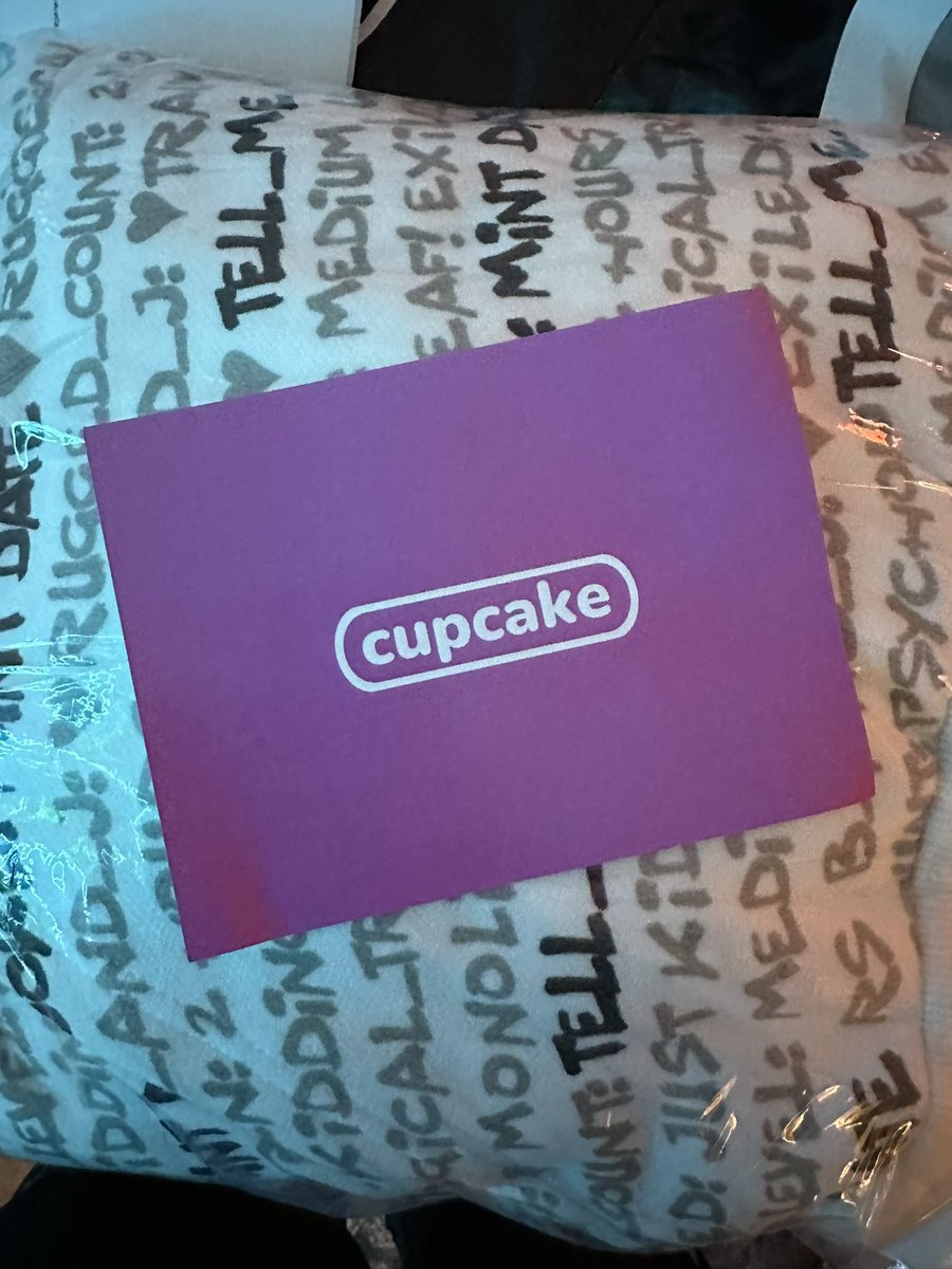 Long in the making but finally arrived <a href="/DegenTrashPanda/">Trash Panda Penthouse</a> x <a href="/cupcakeprotocol/">cupcake</a>. Return of the dumpster