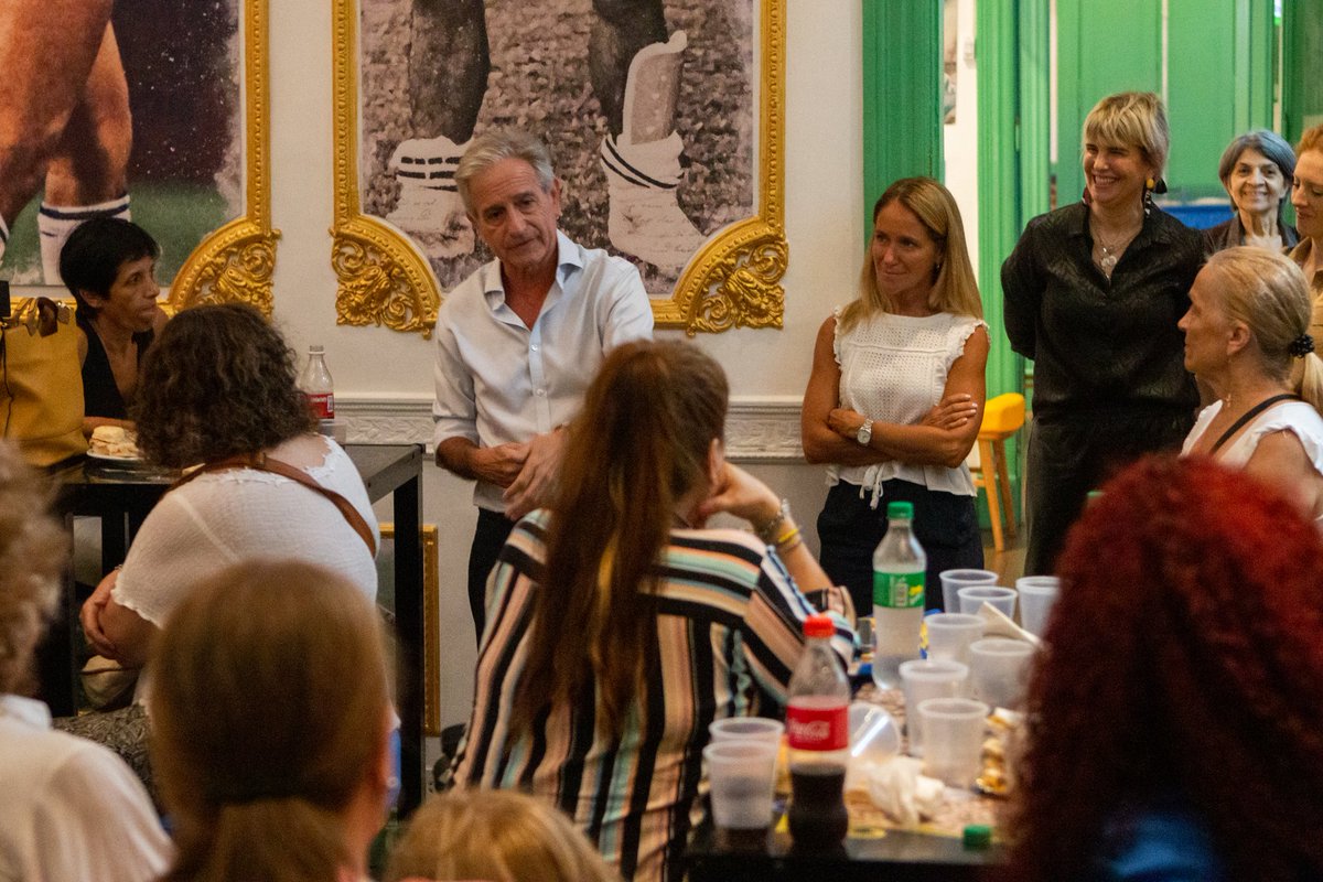 #8M #DíaInternacionalDeLaMujer
Encuentro con socias Bosteras 💙💛💙

<a href="/natapompilio/">Natalia Pompilio 💙💛💙</a> 
<a href="/CSchelotto/">Carolina Barros Schelotto</a> 
<a href="/lucianita/">Lucianita</a>