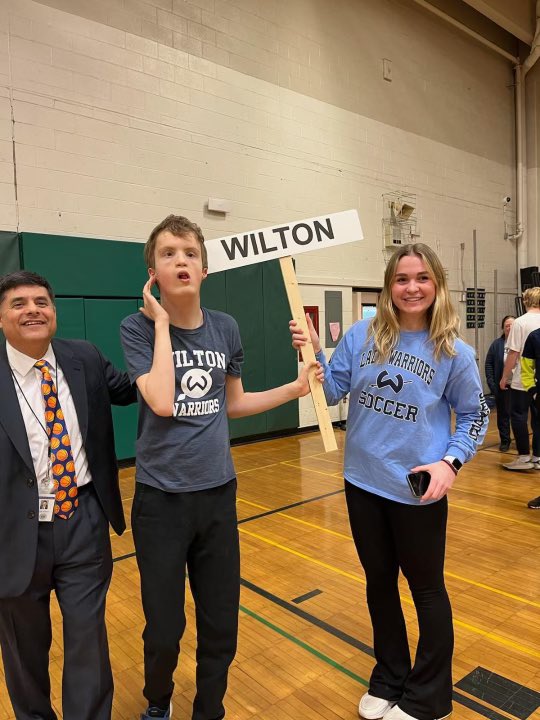 Wilton unified at a local tournament 🏀 #wiltonwayct