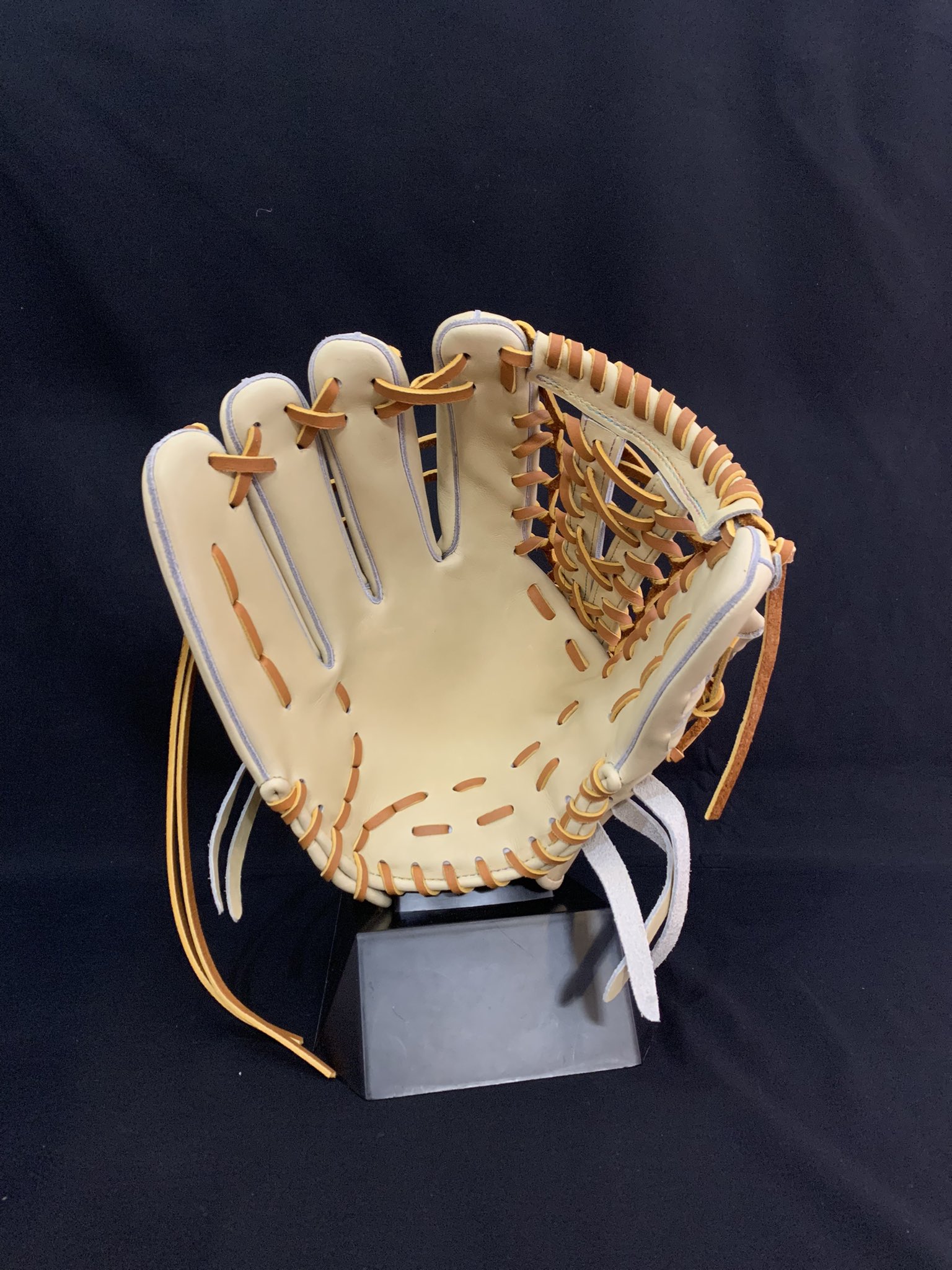 すみれスポーツ 硬式用 ファーストミット 左利き neuroid.uprrp.edu