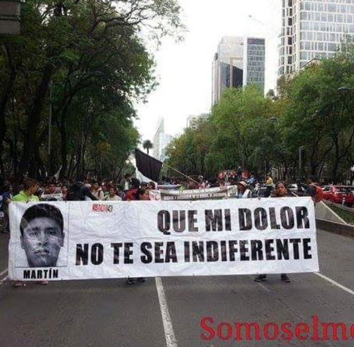 <a href="/epigmenioibarra/">epigmenio ibarra</a> <a href="/jenarovillamil/">Jenaro Villamil</a> <a href="/Ricar_peralta/">Ricardo Peralta S</a> <a href="/galvanochoa/">Enrique Galván Ochoa</a> <a href="/Taibo2/">Paco Taibo2📝</a> <a href="/m_zamarripa/">Martha Zamarripa R.💙</a> <a href="/SanjuanaMtz/">Sanjuana Mtz</a> <a href="/liladowns/">Lila Downs</a> <a href="/BeatrizGMuller/">Beatriz Gutiérrez Müller</a> <a href="/kikesma/">Enrique Duarte Velarde</a> <a href="/lafourcade/">Natalia Lafourcade</a> #PasedeLista1al43
No llevaban armas,ni golpearon a alguien, sólo llevaban su espíritu de lucha en la espalda ,a nadie le hicieron daño con sus ideales,con sangre indeleble grabaron su nombre en mi tierra.
Repudiemos con generosidad a aquellos que los desaparecieron 
#Ayotzinapa