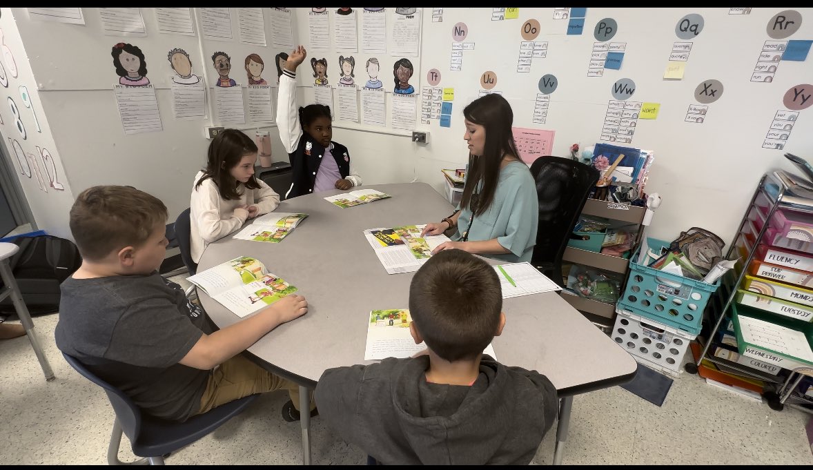 Back with Mrs. Timmerman today filming GR for some clips for future PDs! <a href="/GVES_Gators/">Graniteville Elementary School</a> <a href="/E_M_Padgett/">Michelle Padgett</a> <a href="/AikenPublicSch/">AikenCoPublicSchools</a> <a href="/ACPSDCST/">ACPSD-CST</a> #learningtogether #guidedreading #cstatwork