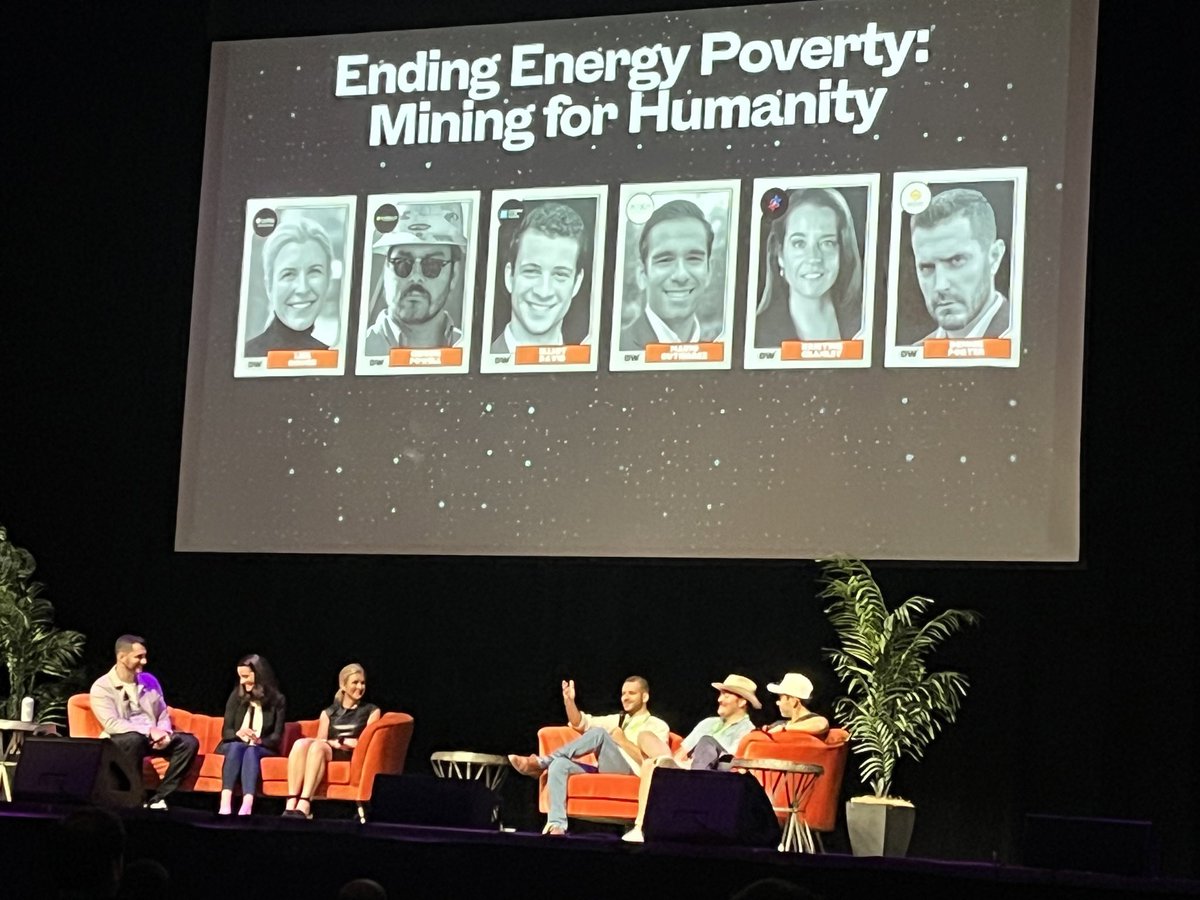 lisa_hough_'s tweet photo. These are the days…with amazing people.
#orangefuture
#bitcoin
#EMPOWER @DWildcatters
@Mario_Guti713
@Dennis_Porter_
@KristineCranley
@GideonOPowell
Elliot David https://t.co/C2u50HB9oA