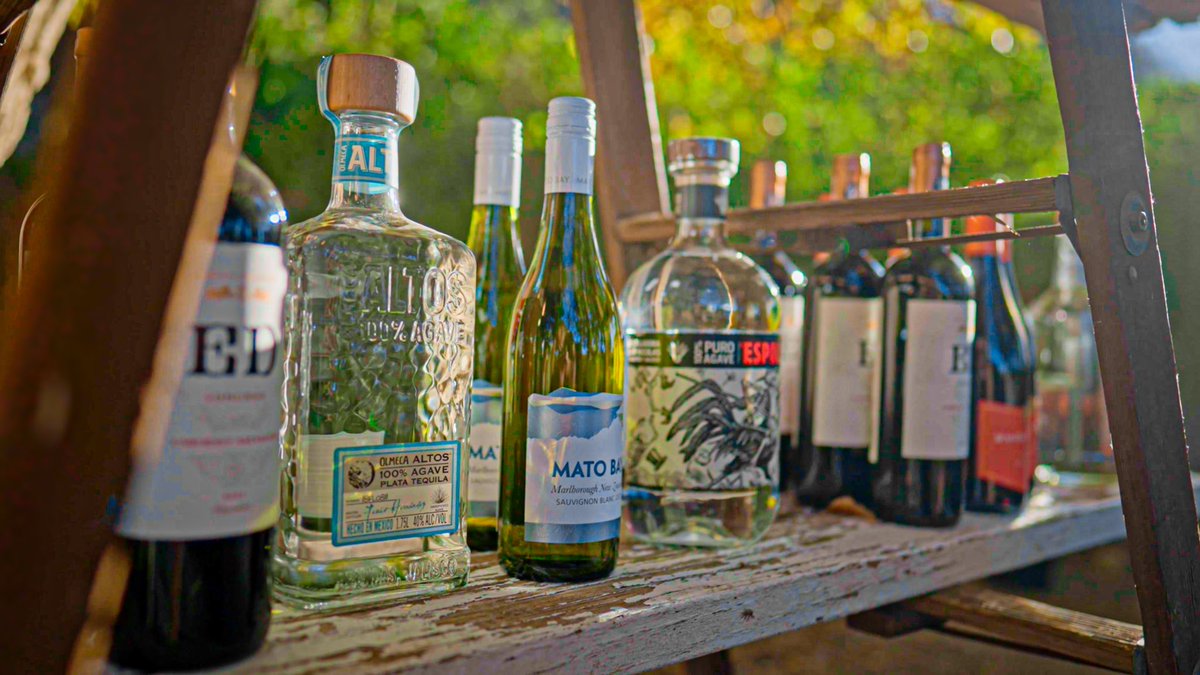 Added some new stills from my wedding videography to my website :) also posted on my IG <a href="/caylenslens/">Caylen</a> #305tweets