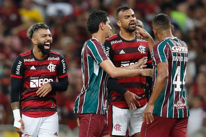 [COMENTE] Como você avalia o desempenho do Flamengo na derrota diante do Fluminense?