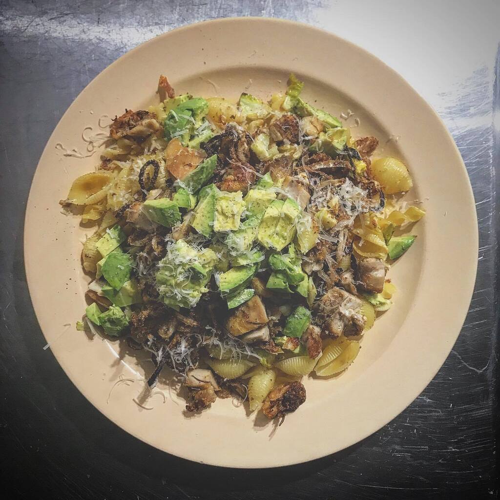 Pasta shells, roasted chicken thighs, roasted brussel sprouts, onion rings, parmesan cheese, avocado, olive oli, sea salt and ground pepper. instagr.am/p/CpjMdR7tuW1/